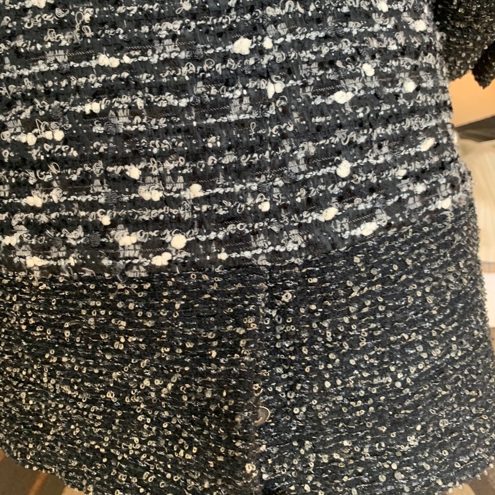 Chanel jacket - Picture 5 of 5